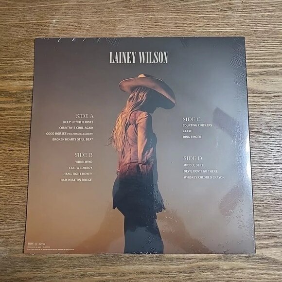 Lainey Wilson Whirlwind 2-LP ~ Exclusive Colored Vinyl (Tan Marble) ~New/Sealed! - Picture 2 of 2